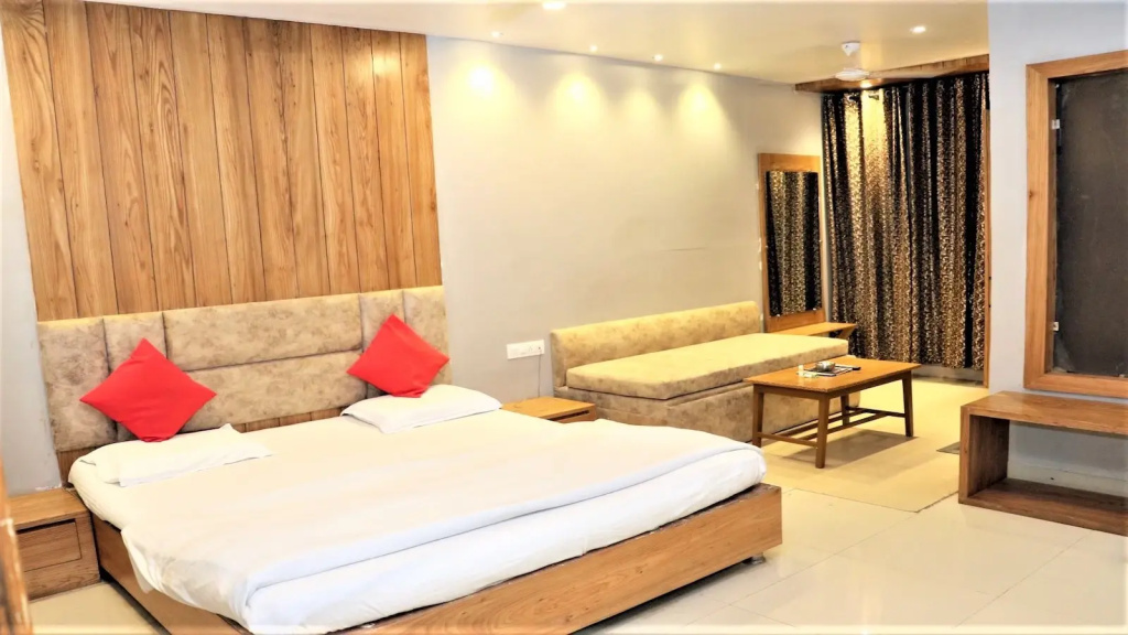 Hotel Pachmarhi