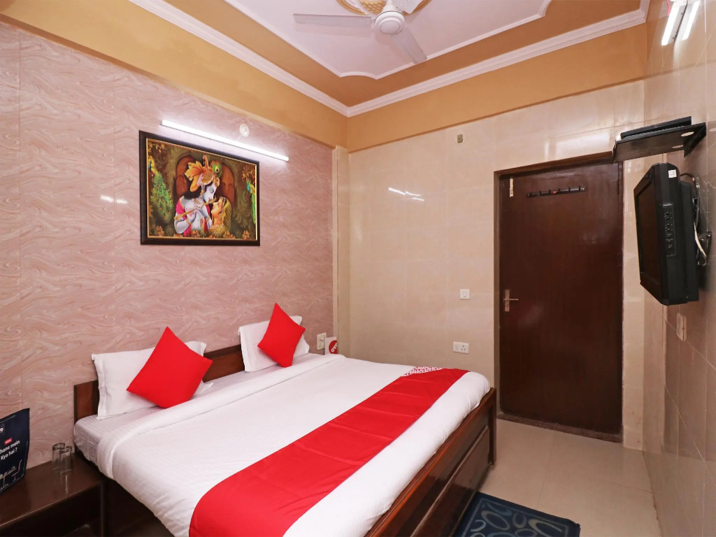 OYO 12933 Hotel Braj Bhawana