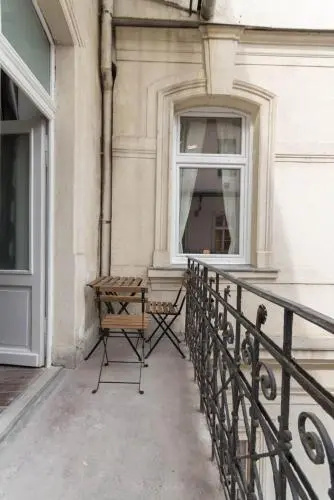 Creative Apartment Varoshaz Street