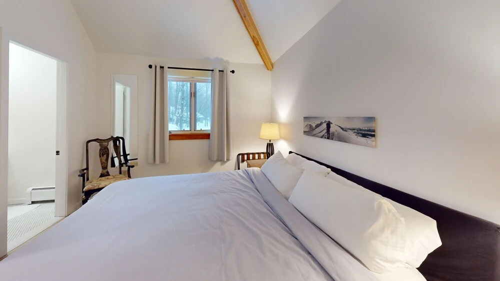 Cozy In The Woods 3 Bedroom Condo by RedAwning