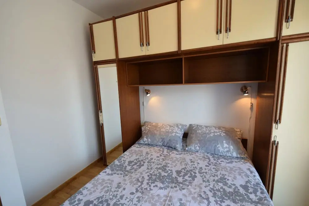 Apartments Petrica