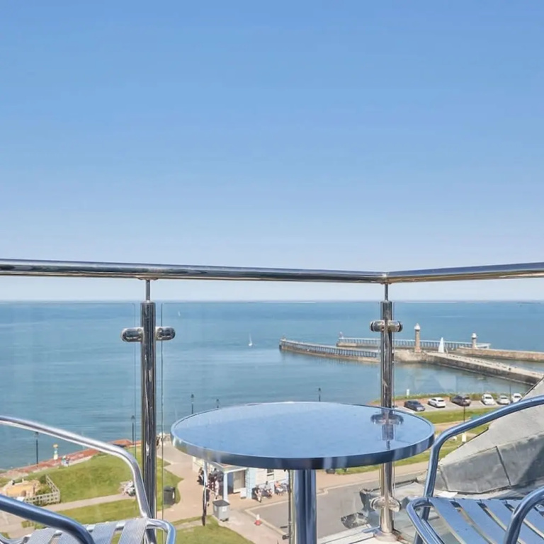 Host Stay Penthouse Pier View