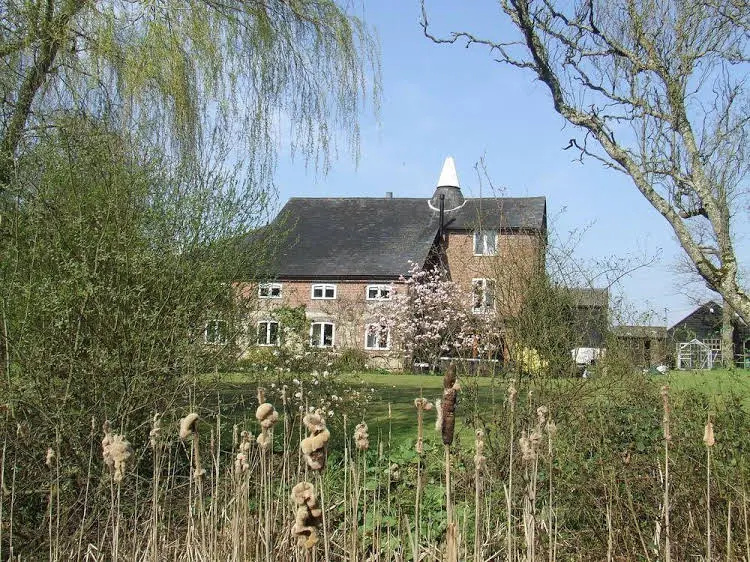 Field Green Oast