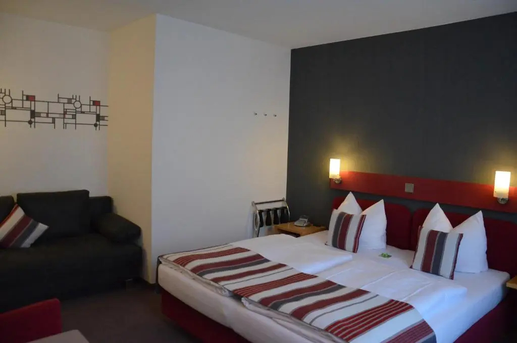 Flair Hotel am Rosenhügel - Garni