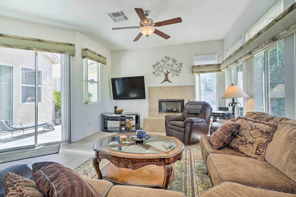 2 Mi to Coachella: Indio Home w/ Fire Pit!