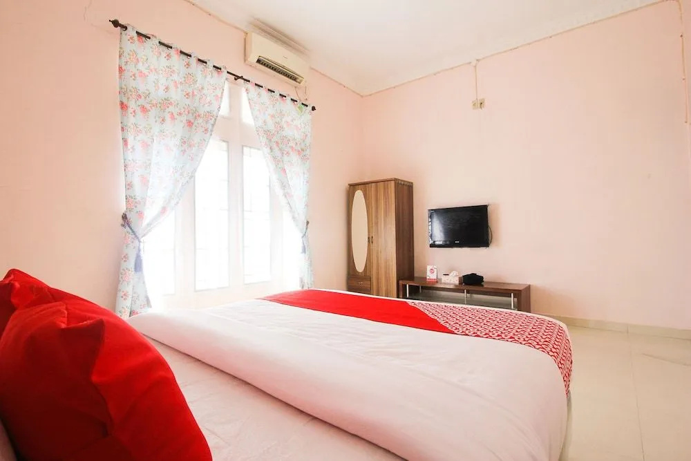 OYO 2138 Tiaz Homestay