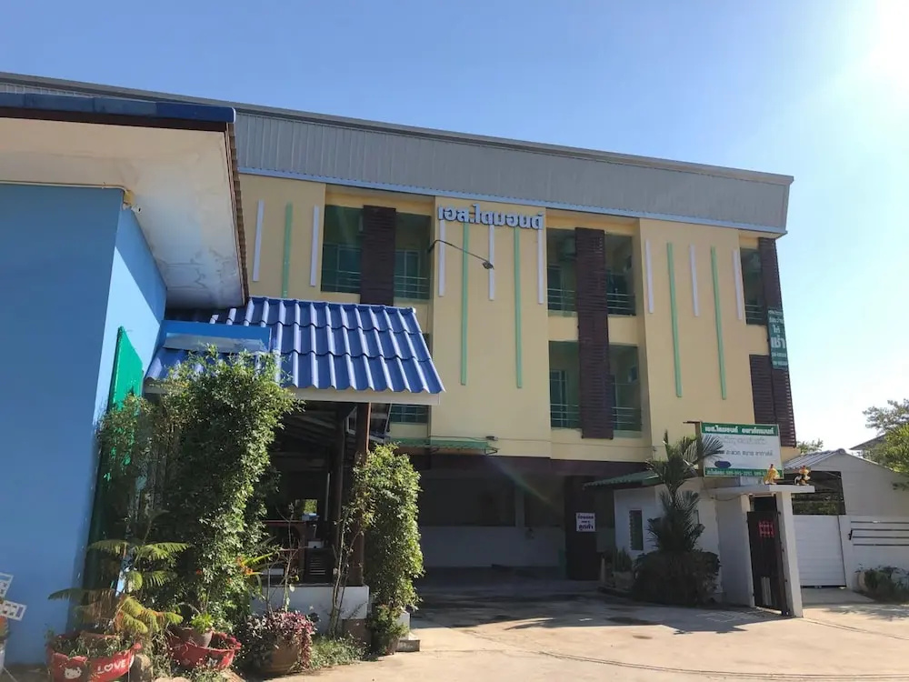 S Diamond Apartment