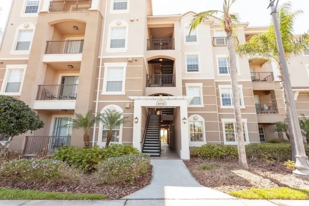 4114 Breakview Dr 307 2 Br condo by RedAwning