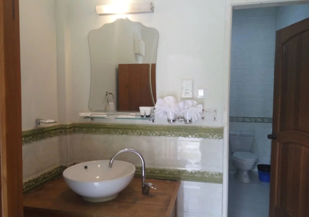Mrauk U Hotel