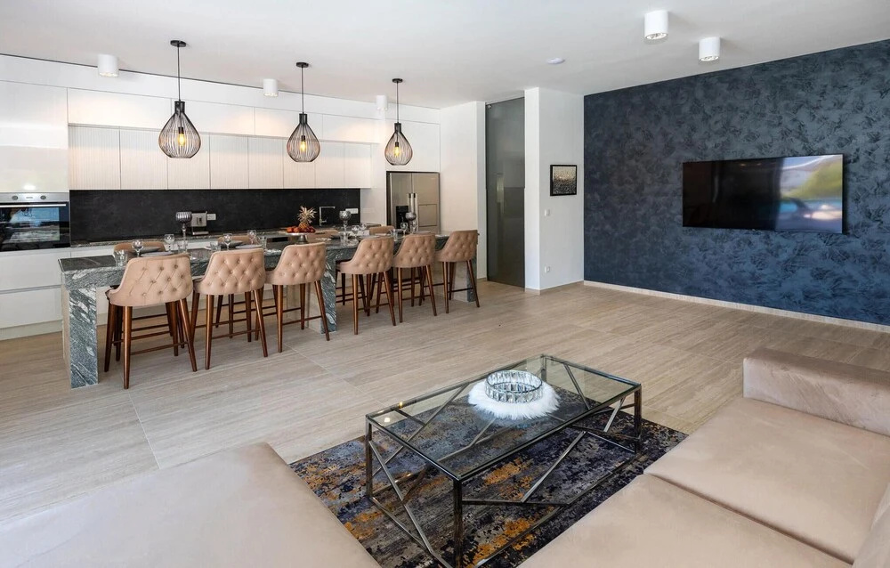 4 Bedroom Awesome Home In Komarna