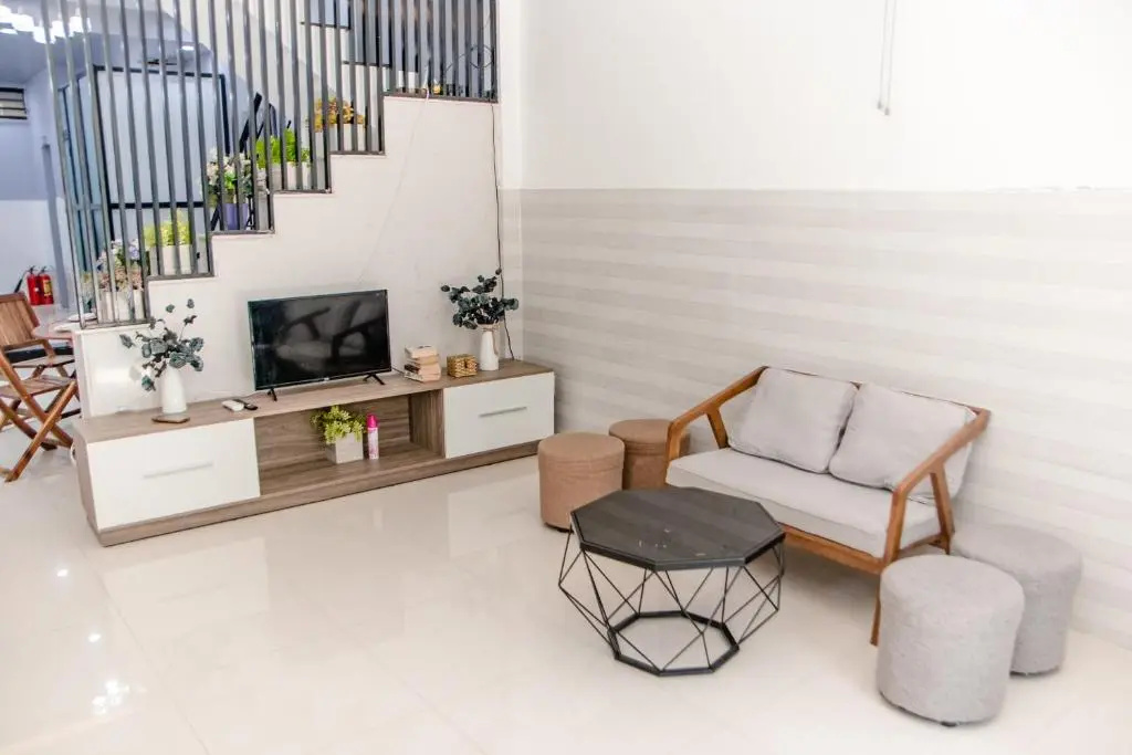 Chocolate 5Bedroom 7 QueenBed 5 Min Walk Beach