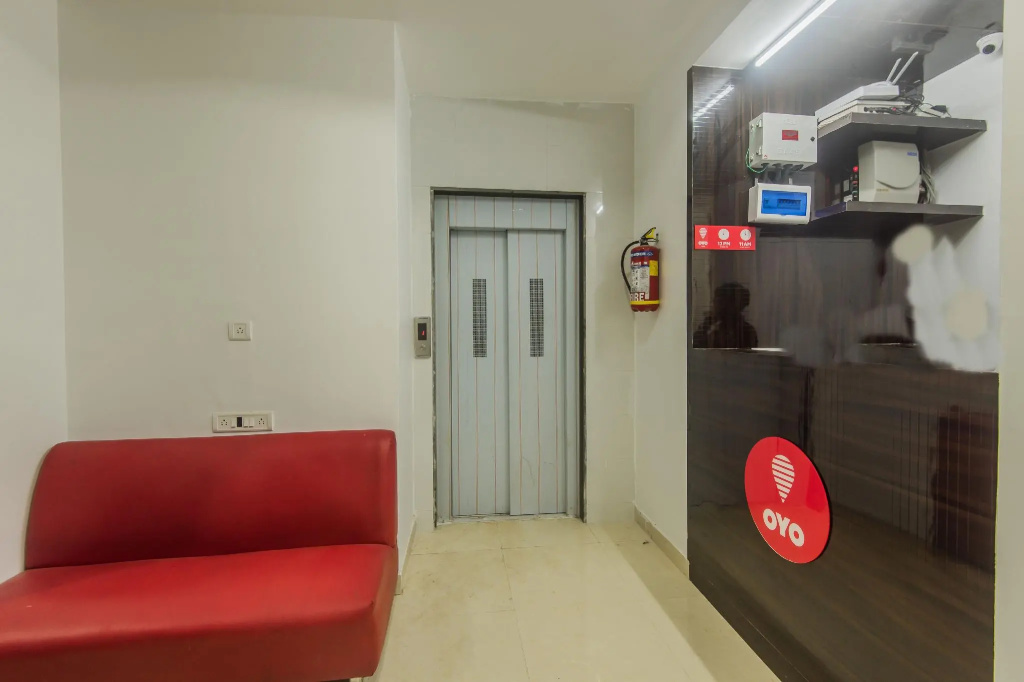 Super Hotel O Palace Inn Near Don Bosco (Borivali) Metro Station
