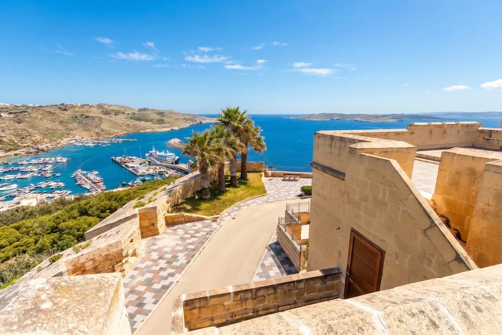 Getaway Npetto Gozitan Villa - Happy Rentals