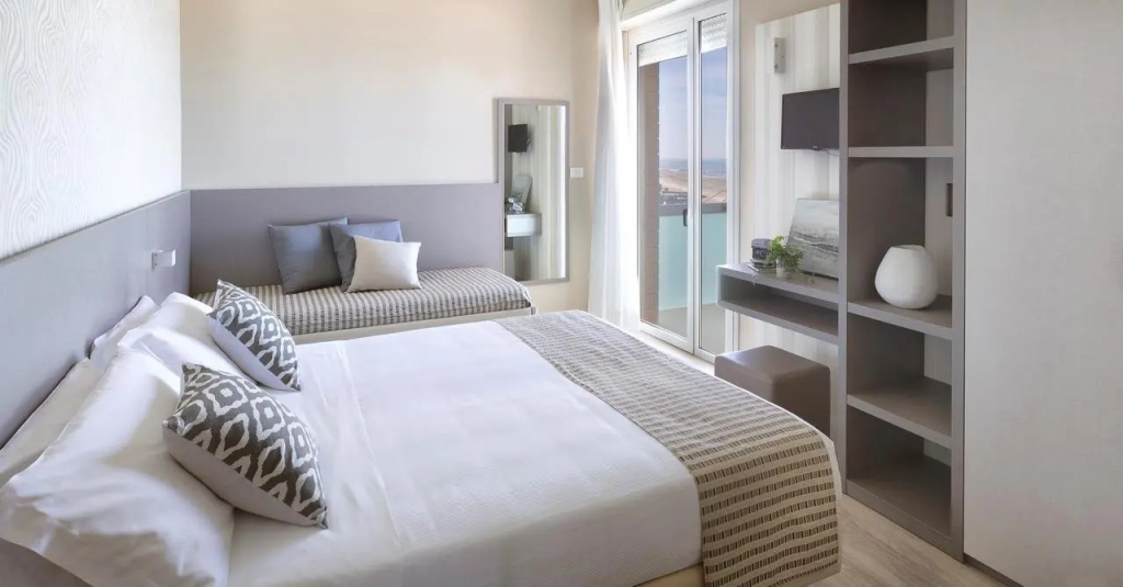 Little Hotel