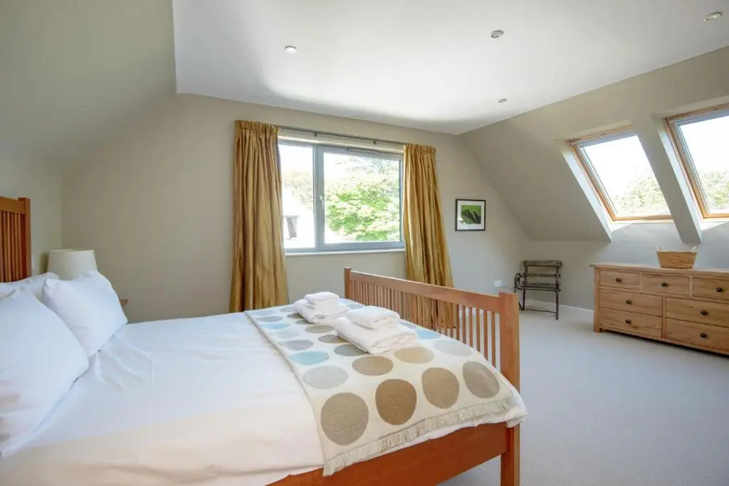 Lodge House