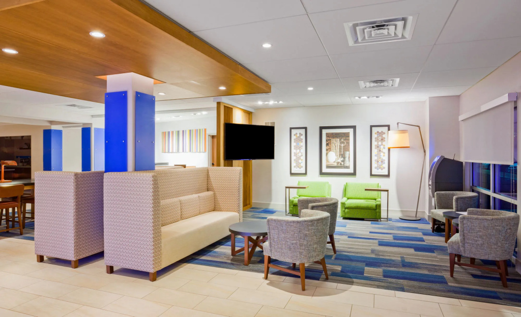Holiday Inn Express and Suites Des Moines Downtown by IHG