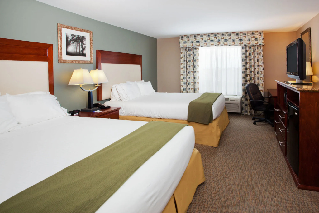 Holiday Inn Express & Suites Baton Rouge East by IHG
