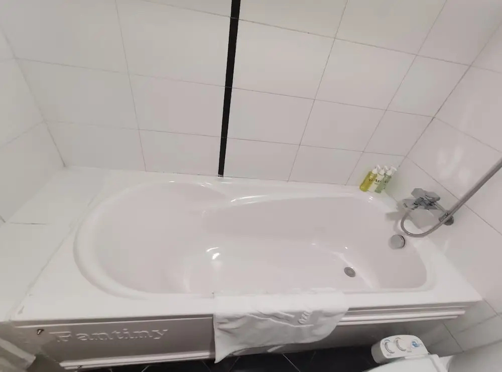 Azumaya Hotel Hai Ba Trung 1
