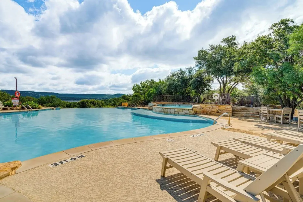 Scenic View! Lake Travis Cabin Near Pools & Marina