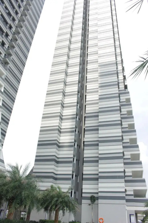 Meridian Medini Near Legoland By Stayrene