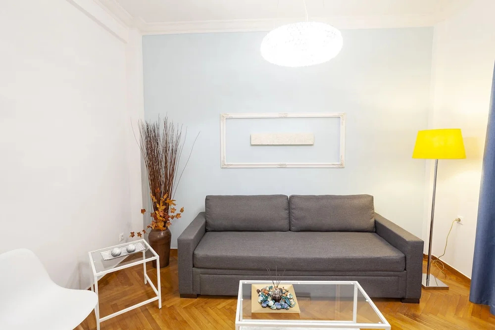 Athenian Fine Flat for 4