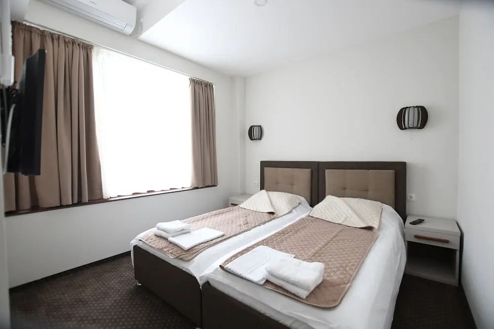 Atrijum Apartments and Rooms