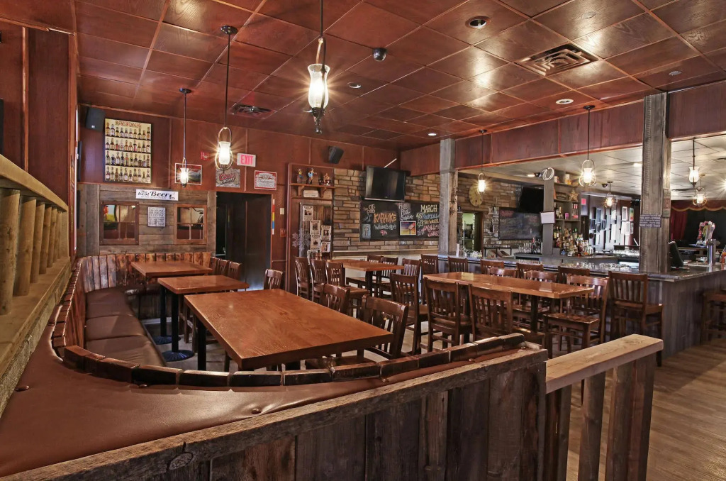 Guest House Inn & Suites