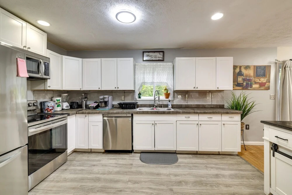 Hot Tub & Game Room: Tobyhanna Vacation Home!