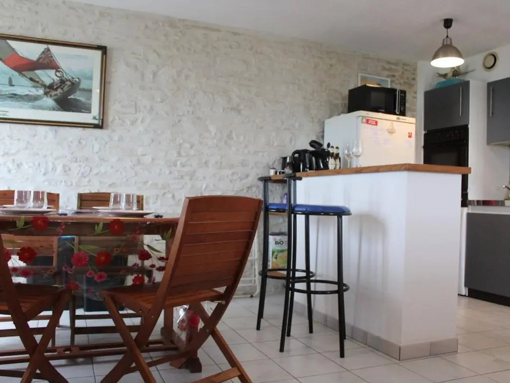 Appartement Saint-Martin-de-Ré, 2 pièces, 5 personnes - FR-1-246C-10