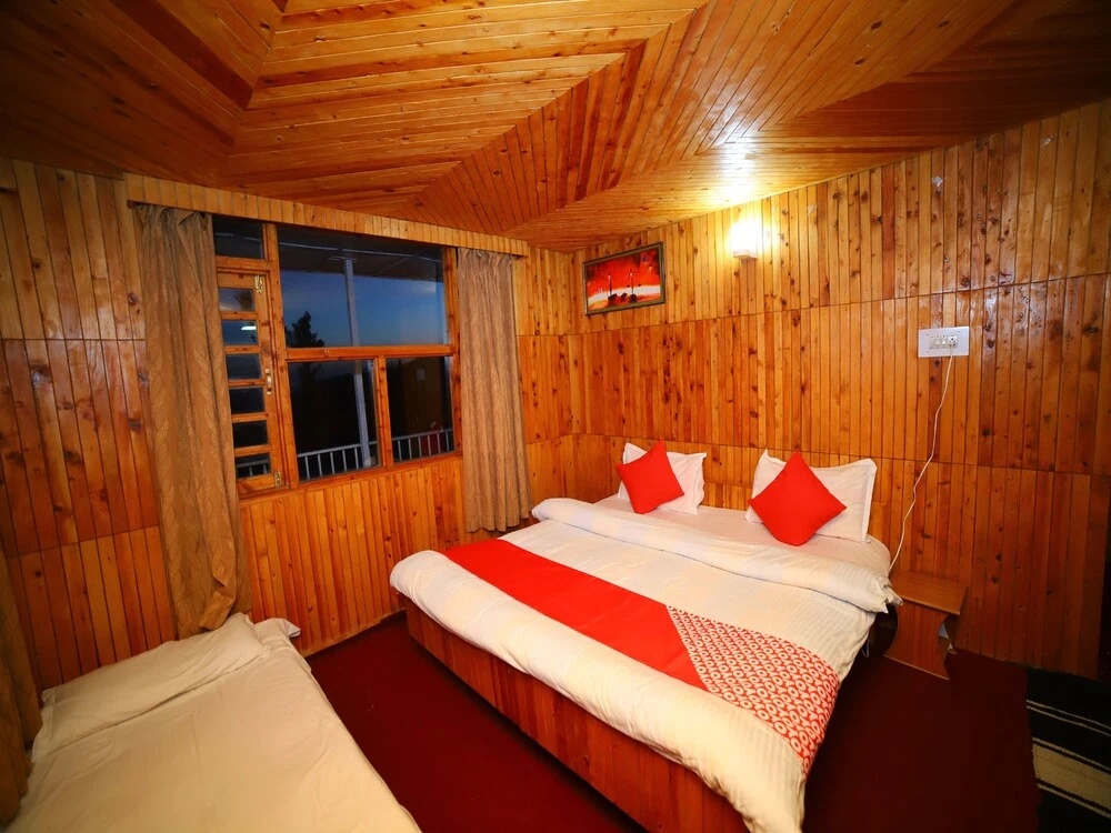 OYO 12137 Home North Moon Homestay