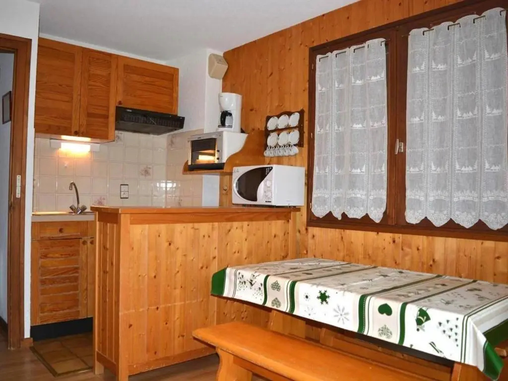 Appartement Le Grand-Bornand, 1 pièce, 4 personnes - FR-1-241-95