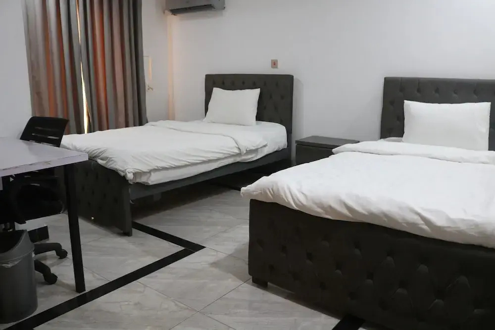 Aqcha Hotel