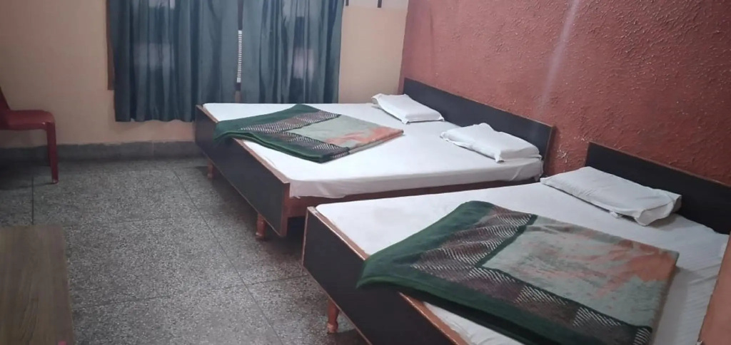 Goroomgo Gayatri Guest House Haridwar