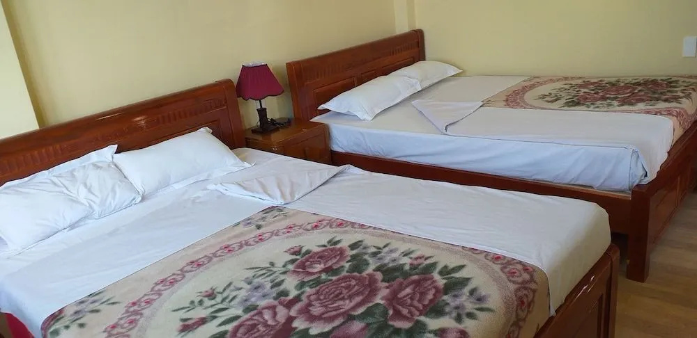 Nón Lá Guest House
