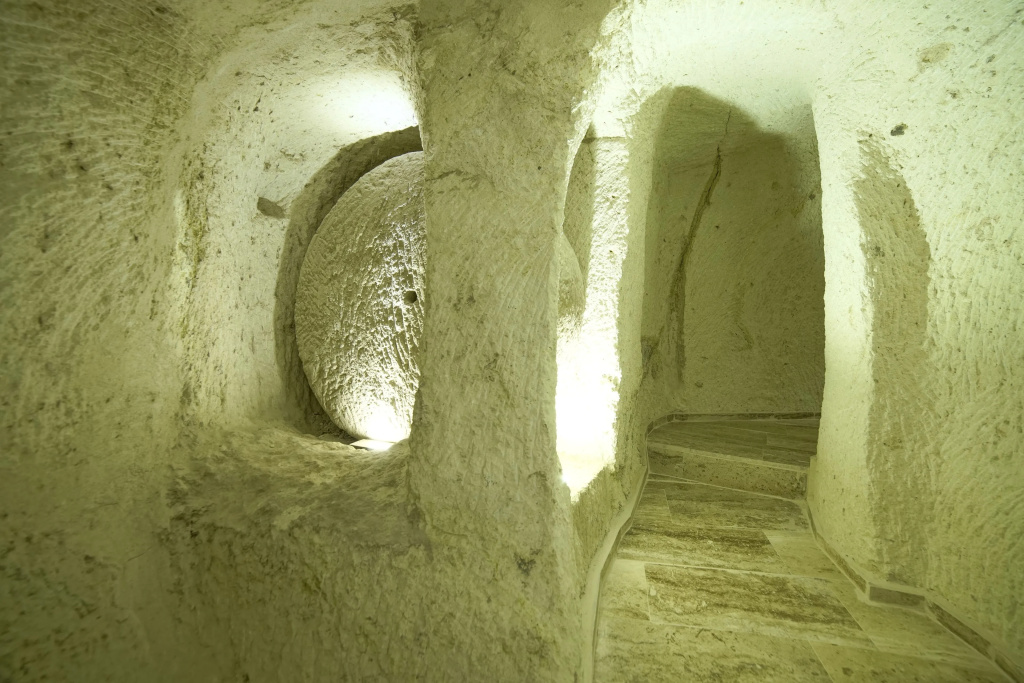 Heritage Cave Suites