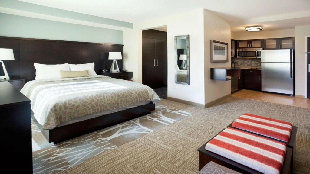 Staybridge Suites - Summerville by IHG