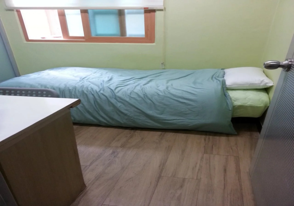 Sinchon Livingtel
