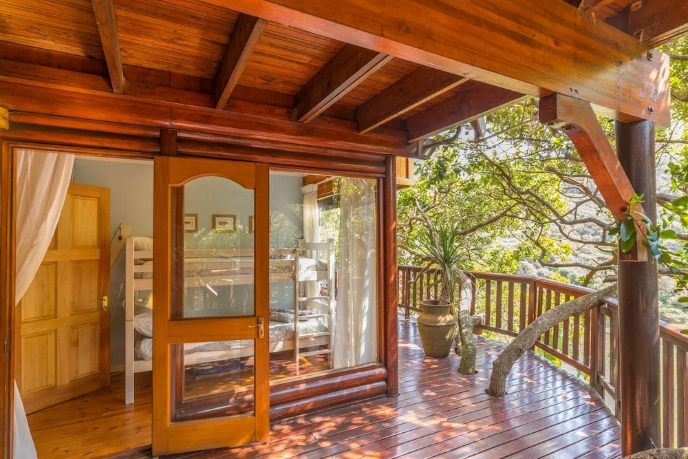 Ballots Bay Treehouse by HostAgents