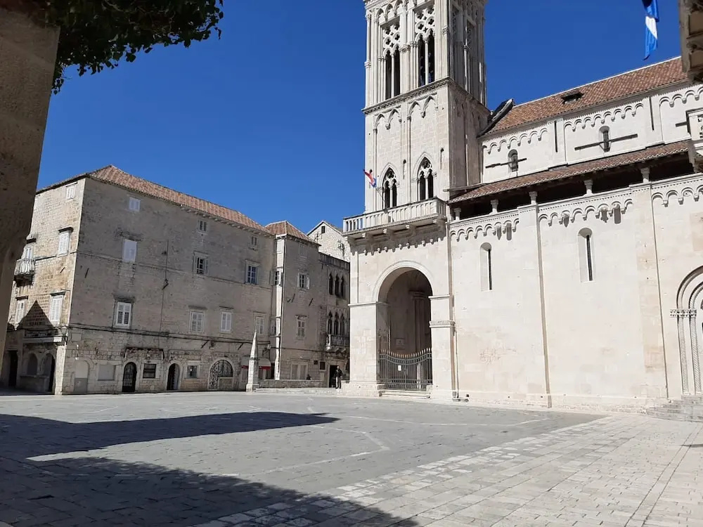 Enticing Holiday Home in Trogir Near Seabeach