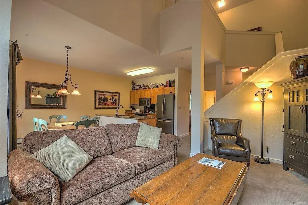 Luxury 3 Bedroom Townhouse Next To Keystone Lake, Free Shuttle, Hot Tub And Sauna