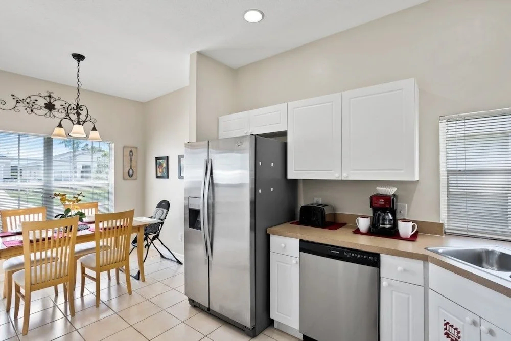 4 bed Single Level Home in Windsor Palms Sleeps 8