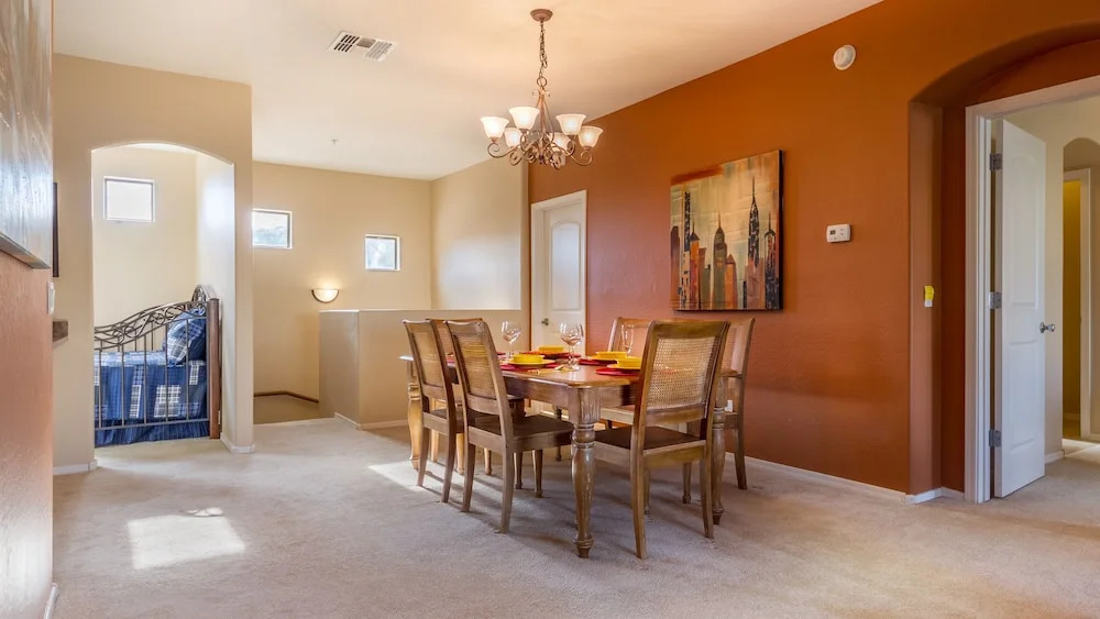 12th 205 - 2 Br Condo