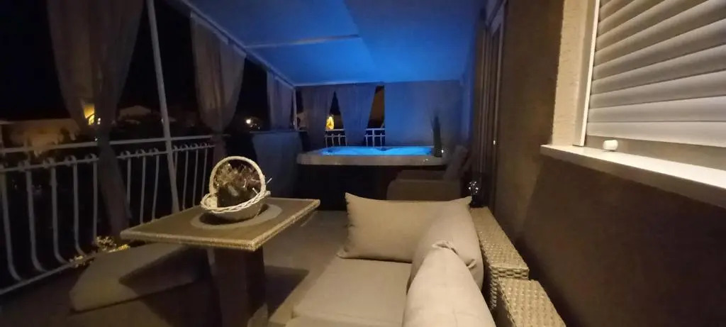 Apartments Anita Frane