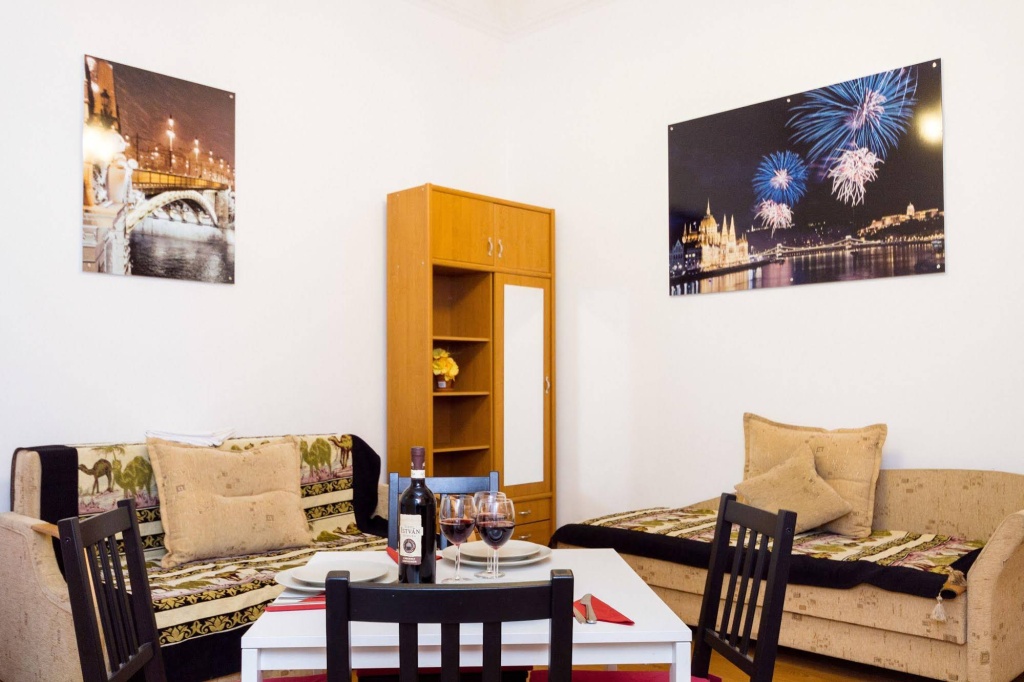 Like Home - Opera Apartments