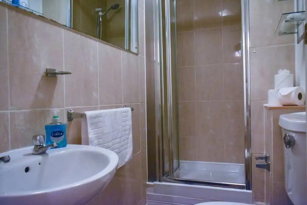 Refurbished Studio Flat Next To Brighton Station