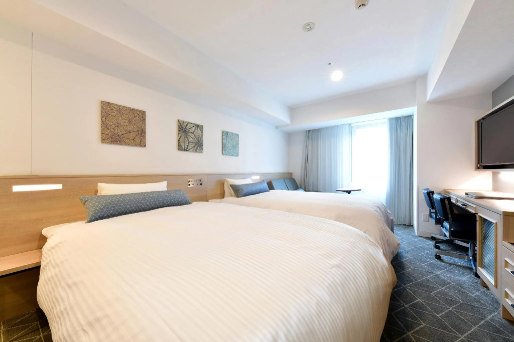 Vessel Inn Sakae Station
