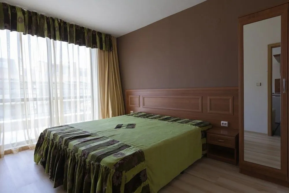 One Bedroom Apartment with Large Balcony