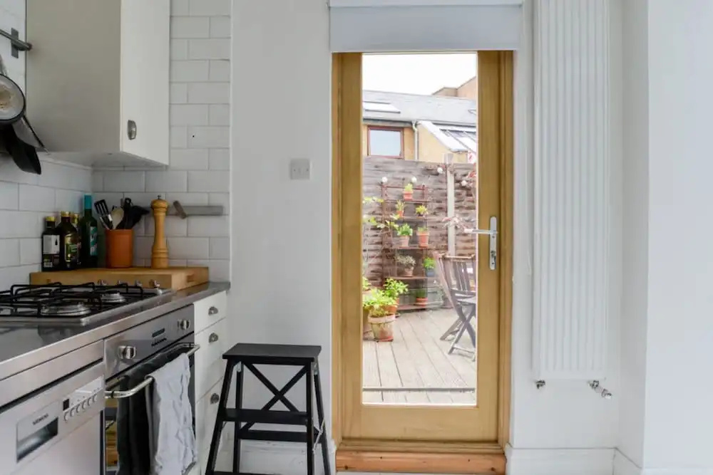 3 Bedroom House In Heart Of Stoke Newington