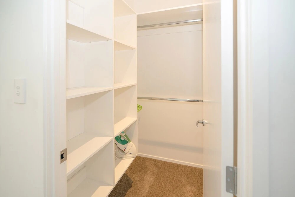Artemis Modern 2 bedrooms unit in Castor Bay