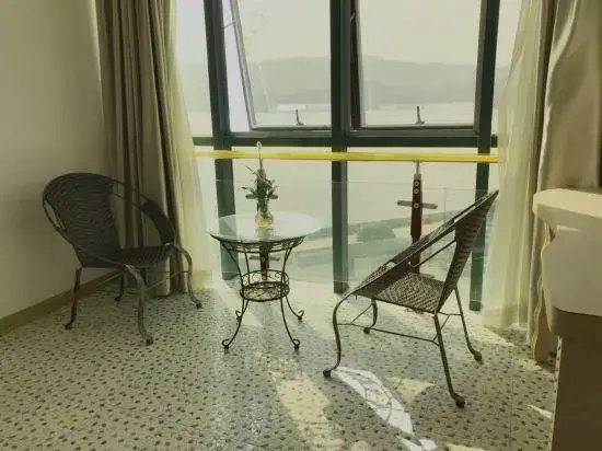 No.8 Cangnanhaijiao Hotel